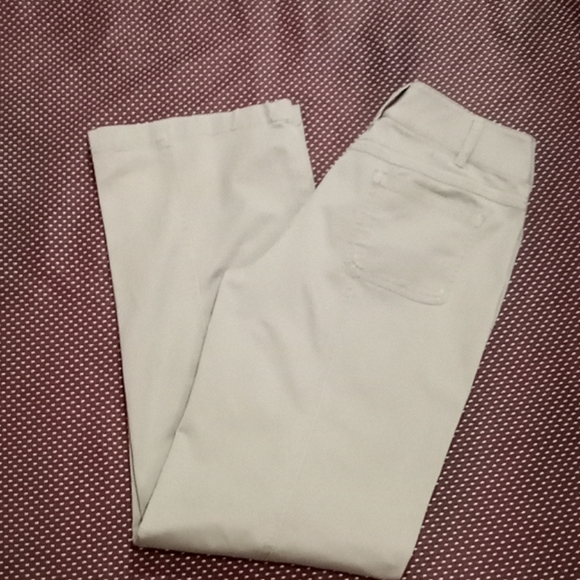 Casual Studio - Picture 4 of 5